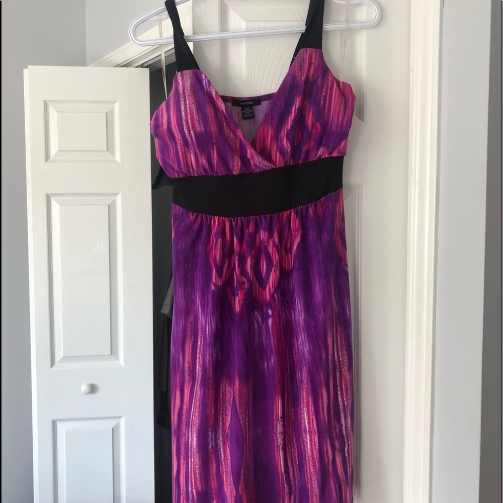 Dress - Picture 7 of 8